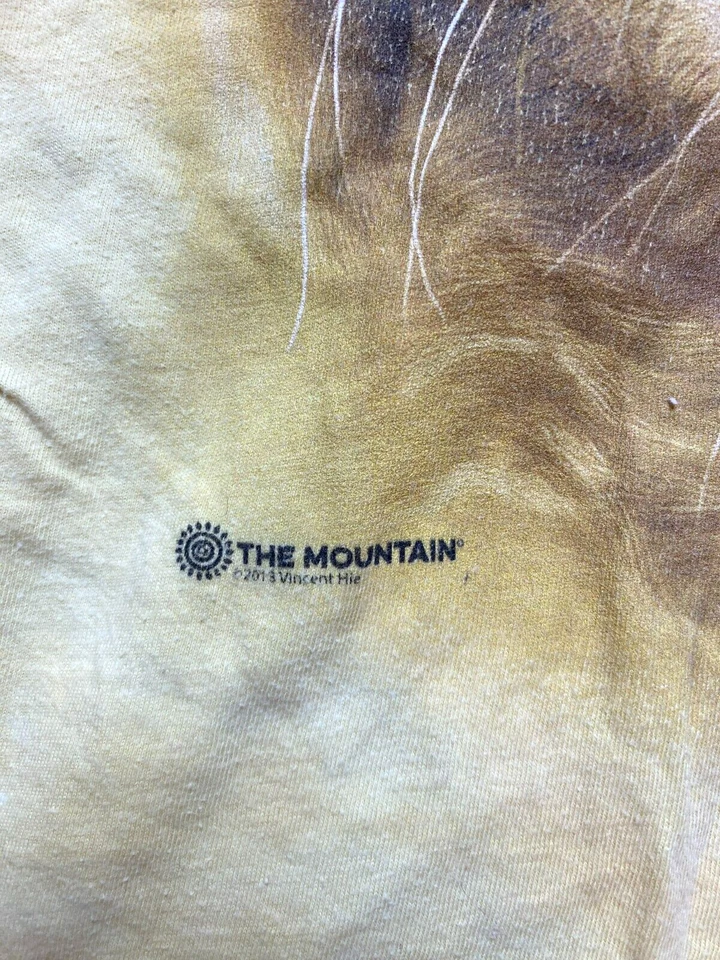 Camisa The Mountain Juvenil Grande Amarillo Dorado Perro AOP Cachorro Niños EE. UU. Foto 3 de 4