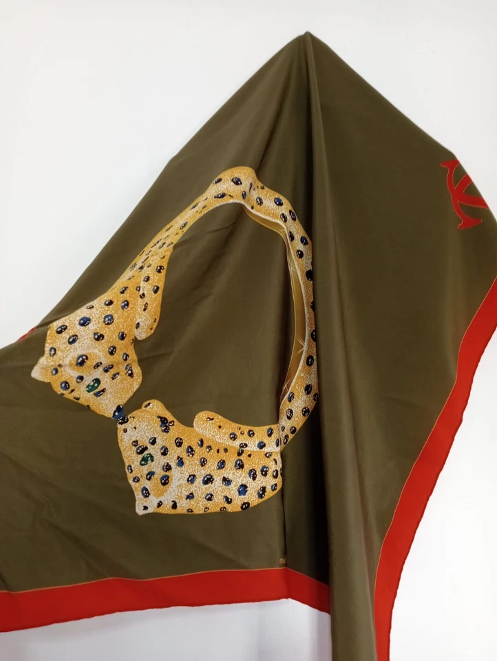 N5# Must DE Cartier panther 33/33 inch has stains - Image 2 of 4