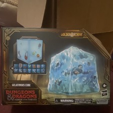 Hasbro Dungeons & Dragons Golden Archive Gelatinous Cube Action Figure