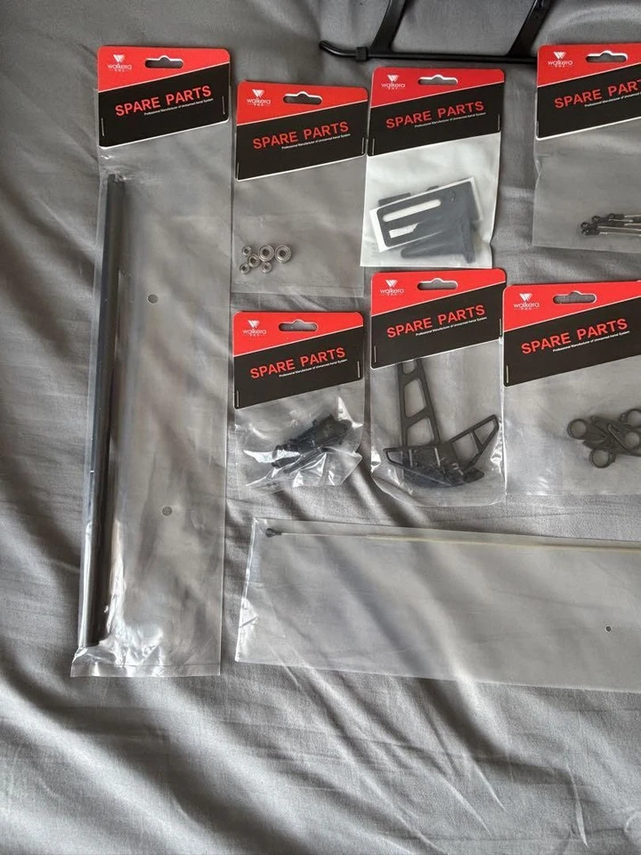 Helicóptero Walkera V 450D03 RC con transmisor y repuestos 6 canales Flybarless Foto 2 de 4