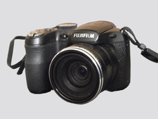 Fujifilm Finepix S1800 12MP Digital Camera Black 18X Zoom Wide Angle - For Parts