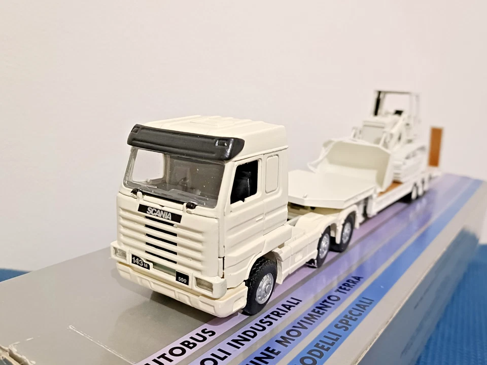 OLD CARS  Scania 3 assi pianale Cometto e Fiat Allis FL20 1/43  ( Rarità) - Immagine 3 di 4