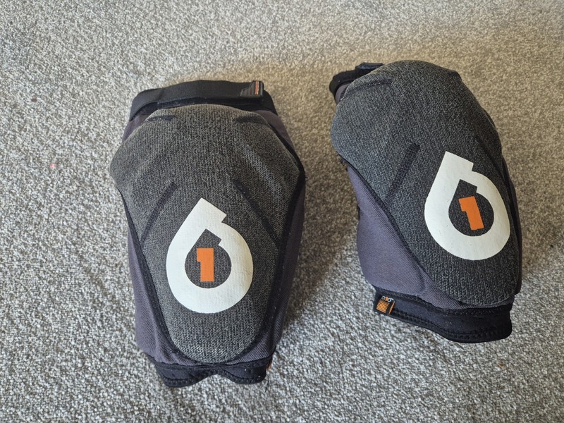 SixSixOne 661 Evo Knee Pads S MTB