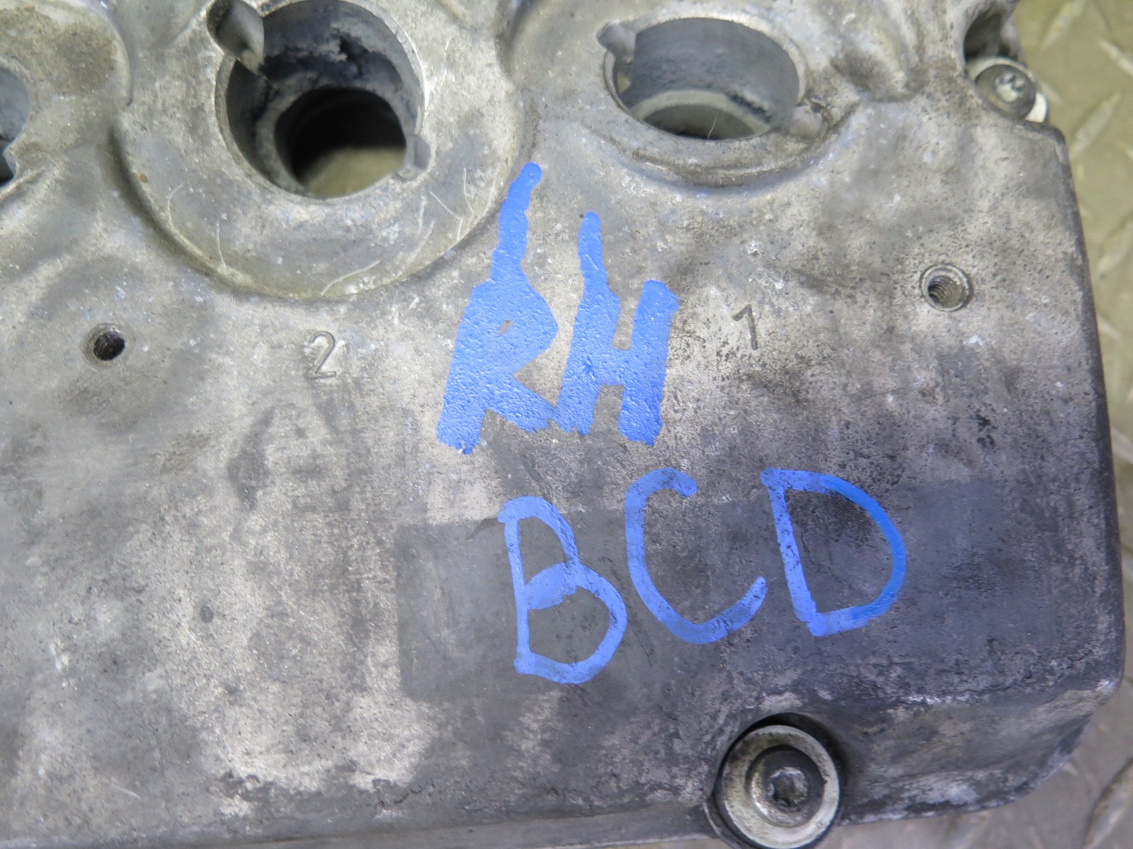 2006-2012 BENTLEY FLYING SPUR 6.0L ENGINE MOTOR RIGHT SIDE VALVE COVER