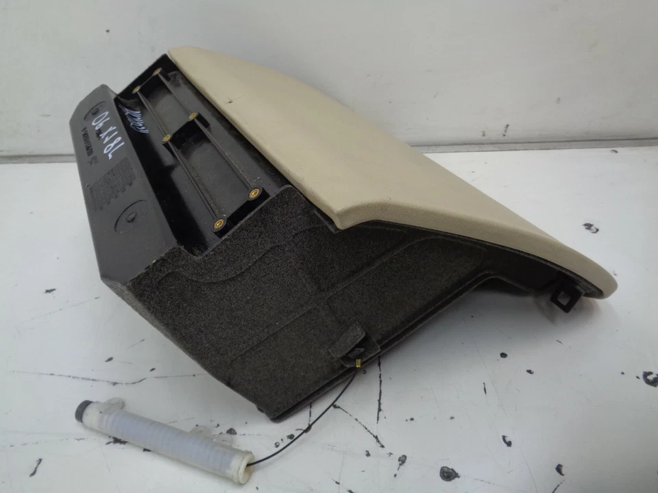 2004-2007 Jaguar XJ8 Glovebox Glove Box Compartment Beige OEM AK2110211 - Image 4 of 4