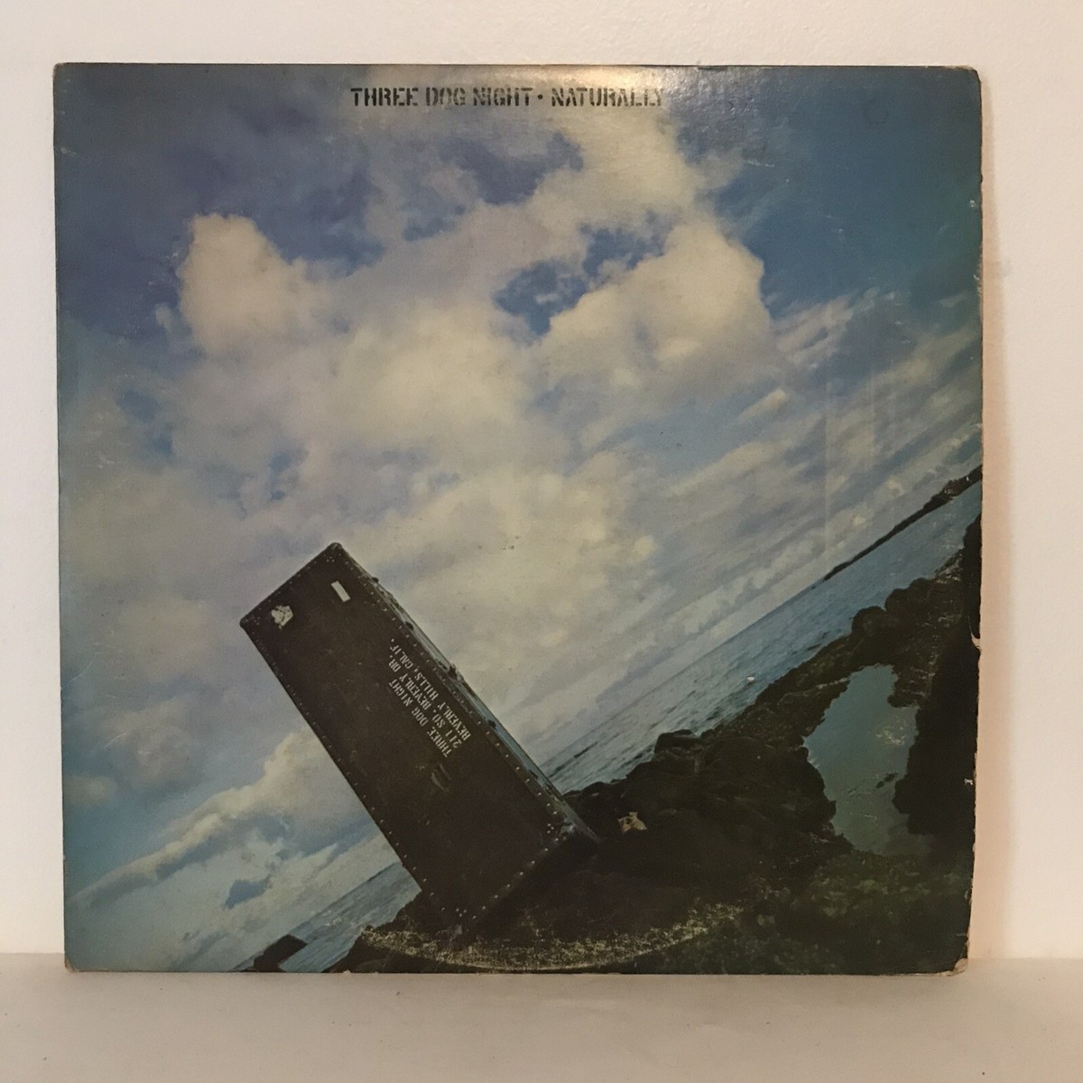 レコード THREE DOG NIGHT スリードッグナイト NATURALLY ナチュラリー[CD] - スリー・ドッグ・ナイト - UNIVERSAL MUSIC