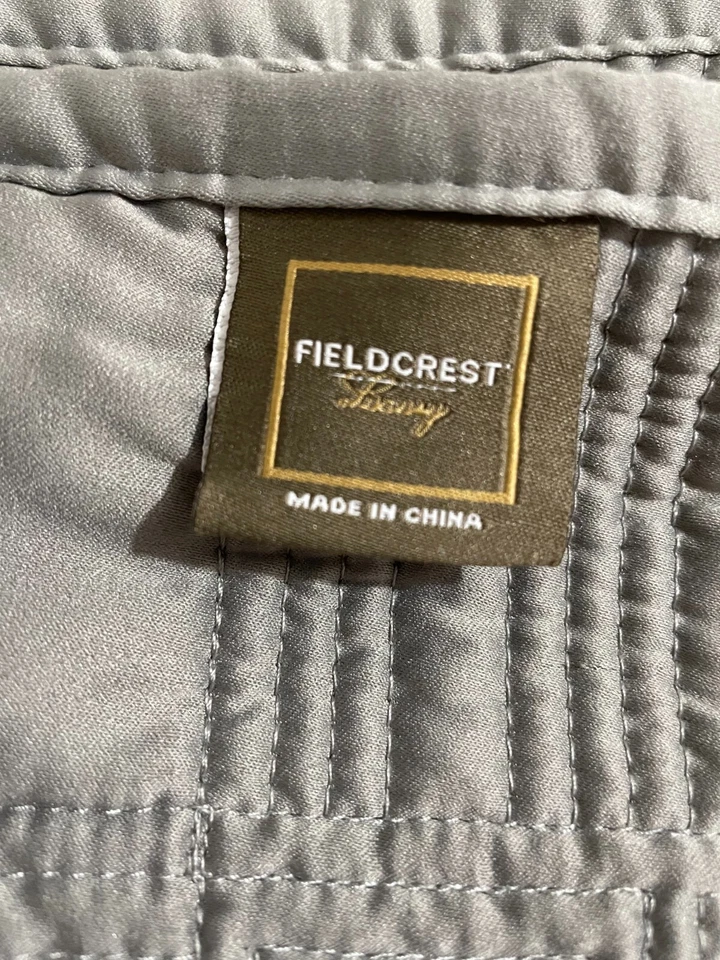 Fieldcrest Luxury Modern Pewter Gray Cotton Filled King Sz. Quilt 92 x 106- Exc! - Image 2 of 2