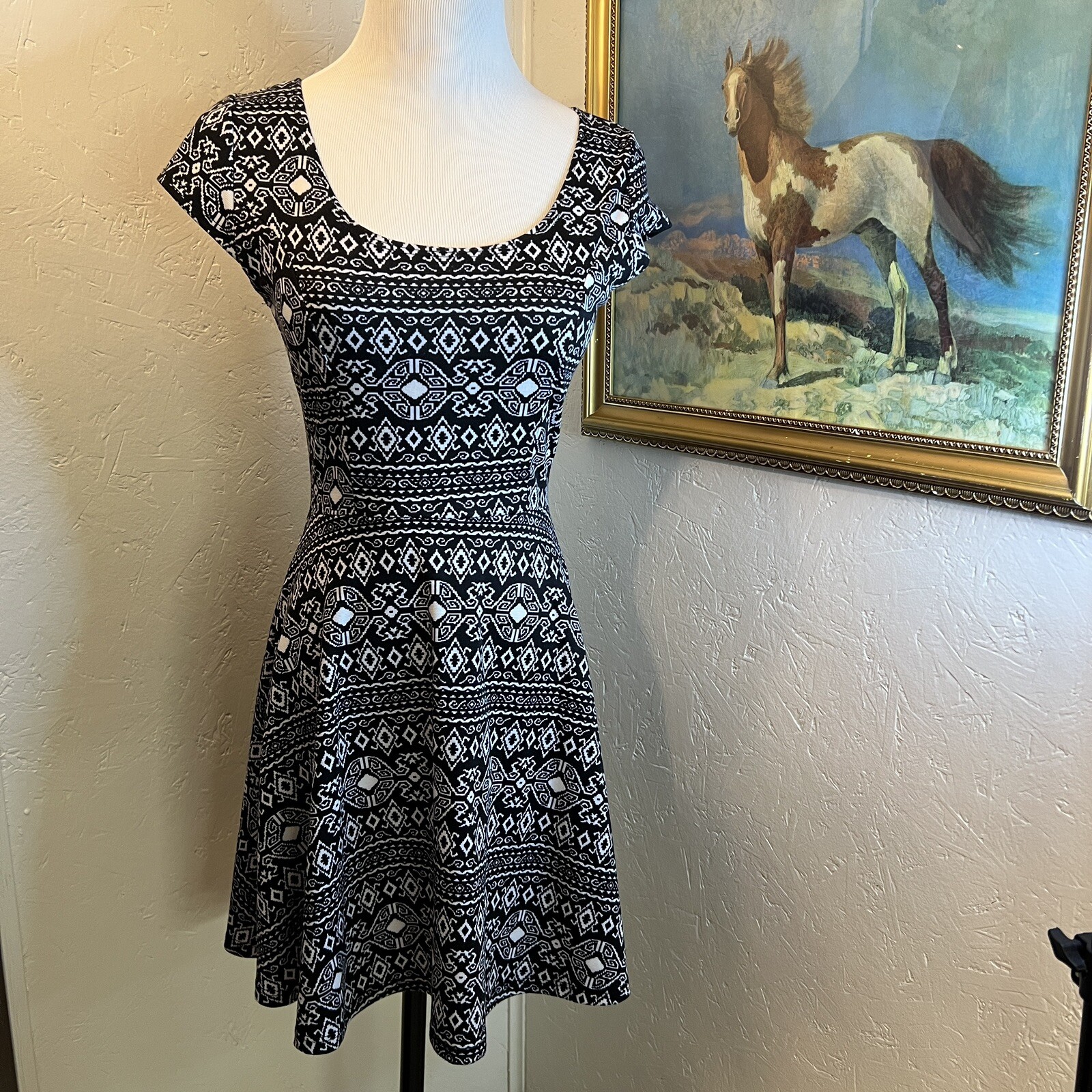 Vibe Sportswear Dress Size Small Black And White Geometric Print Skater