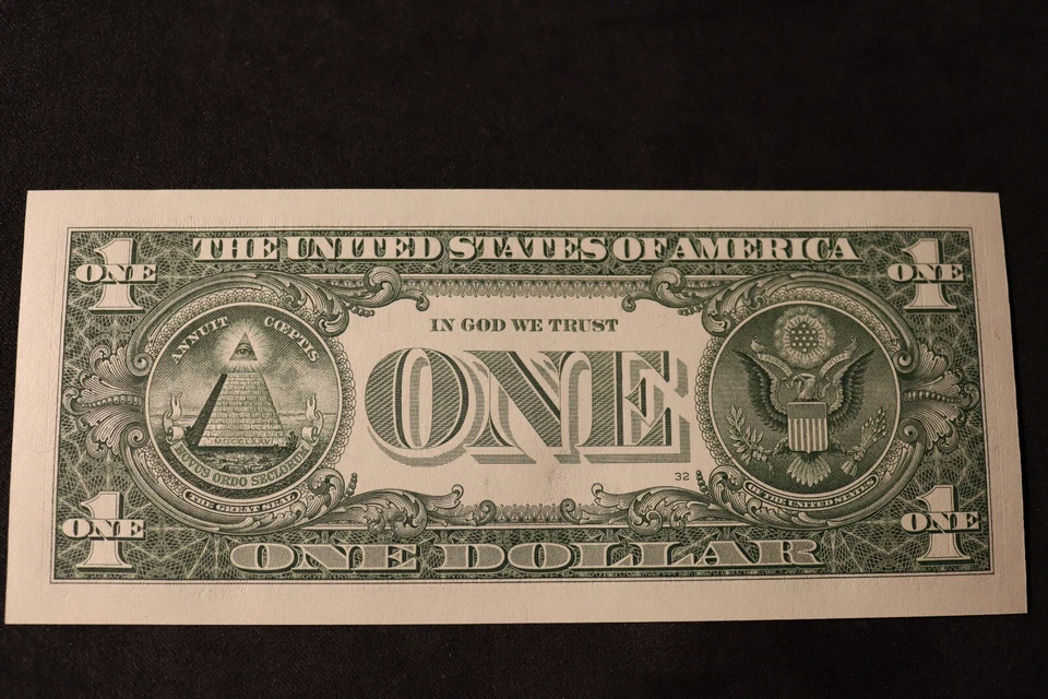 ONE DOLLAR FANCY BIRTHDAY/ANNIVERSARY NOTE [SEPT 7, 1944]  SN # D 90071944 D - Image 3 of 3