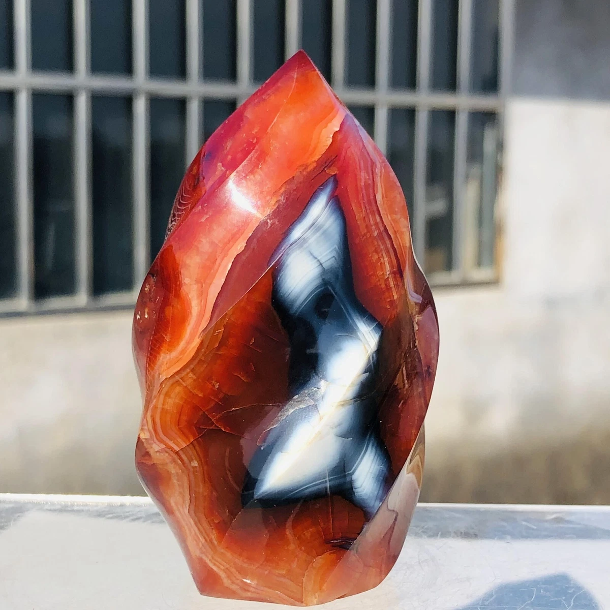 311g Natural Red Agate Torch Quartz Crystal Mineral Geode Energy Healing