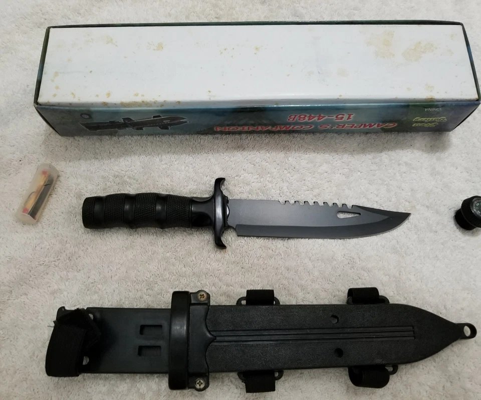 Cuchillo de acero inoxidable Frost Cutlery Camper's Companion con brújula (usado) Foto 2 de 4