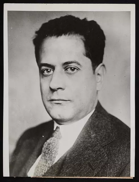 Chess champion in hard match with Alekhine,Jose R. Capablanca of