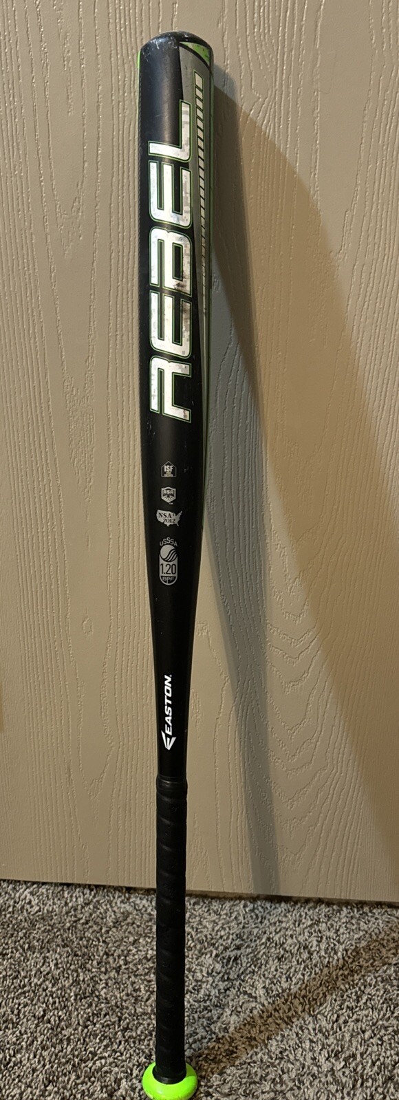 Batte De Softball Easton Rebel SP10 – 34″ 28 Oz – Lente – Verte Argentée – Occasion