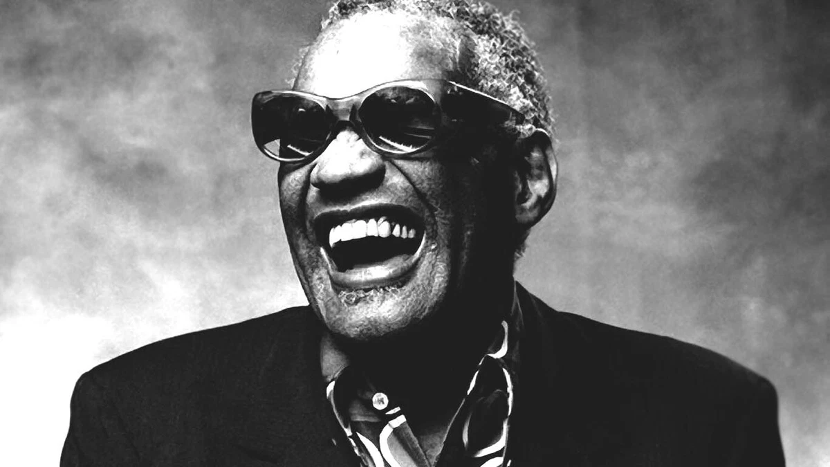 Ray Charles Smiling With Sunglasses 8x10 Picture Celebrity Print