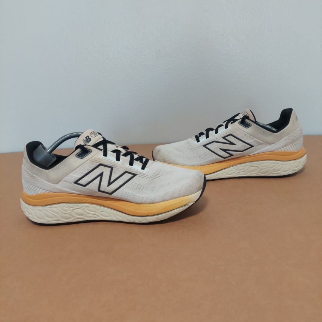 New Balance Fresh Foam x 860v 14 White Beige Running Shoes Mens SIZE 12 D