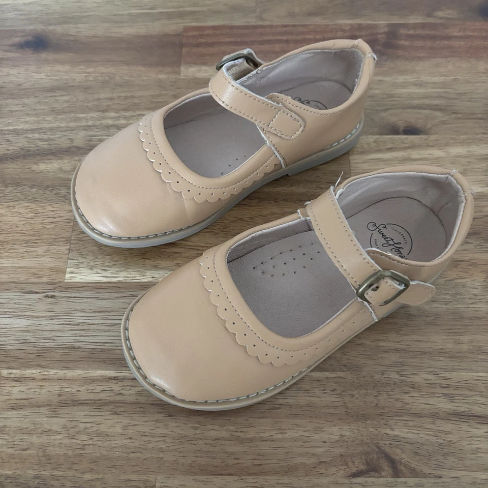 Zapatos de cuero Sweet Honey festoneados Mary Jane niño pequeño talla 10 clásicos vacaciones Foto 3 de 4