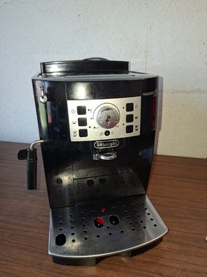 Delonghi Magnifica S Type ECAM 22.110.B  Kaffeemaschine