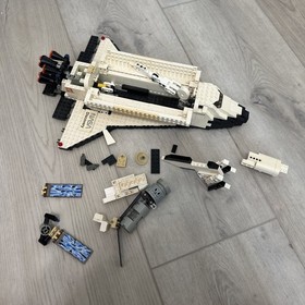 LEGO Discovery: Space Shuttle Discovery-Sts-31 (7470) - Retired