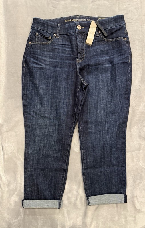 NWT WHBM Size 1P, Medium, Size 8 So Slimming Girlfriend Crop Jeans Pants