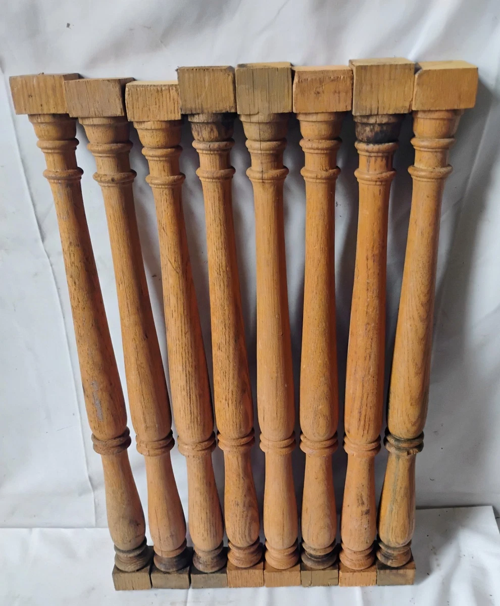 Lot De 2 Balustres En Bois – 24 3/4 Pouces De Long, 4x4 En Haut, Bonne Occasion