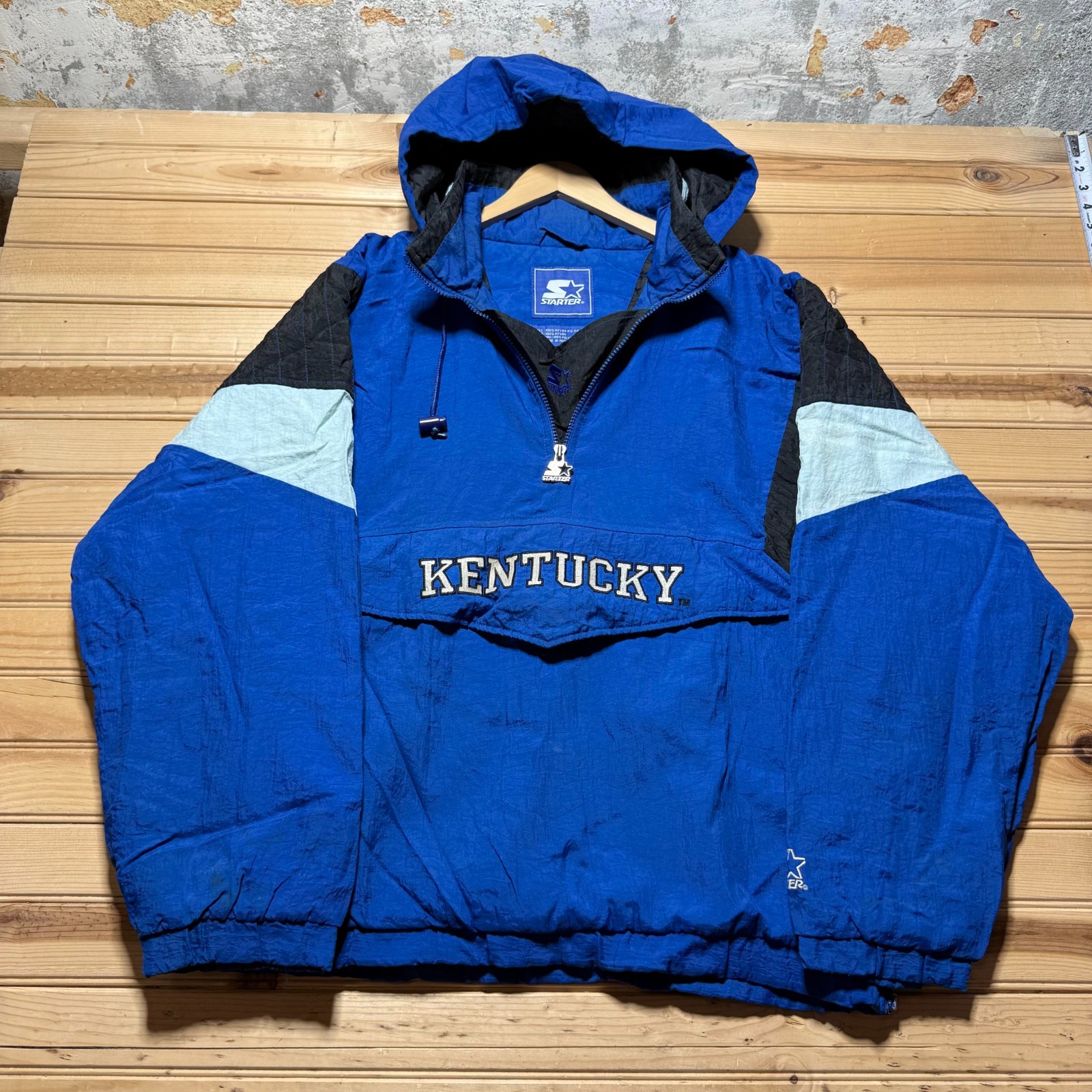 Vintage 90s Kentucky Wildcats NCAA Embroidered Zip Hooded Anorak Jacket - Medium