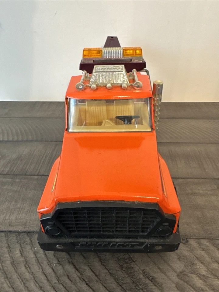 Vintage Nylint Big Pumpkin wrecker pressed Steel orange and purple- 16 In Long - Image 2 of 4