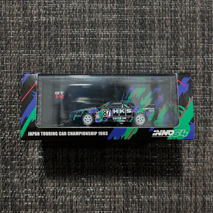 INNO64 1:64 Nissan Skyline GT-R (R32) #87 HKS Livery JTC