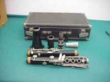 G Leblanc preowned Vintage #145733 Kenosha Wis USA Clarinet Original case 