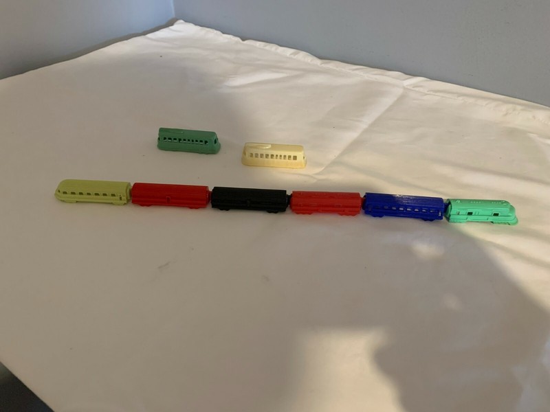 Vintage Plastic Train Set Futuristic style. 8 peices MPC