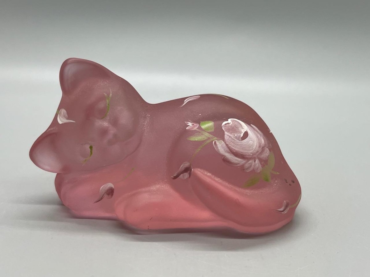 B FENTON 花柄 CAT フェントン 目を閉じてる猫 ミルクガラス 置物