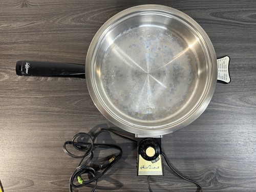 LIFETIME WESTBEND ELECTRIC LIQUID CORE SKILLET WITH DOME LID & Pocher #17905 - Picture 10 of 23