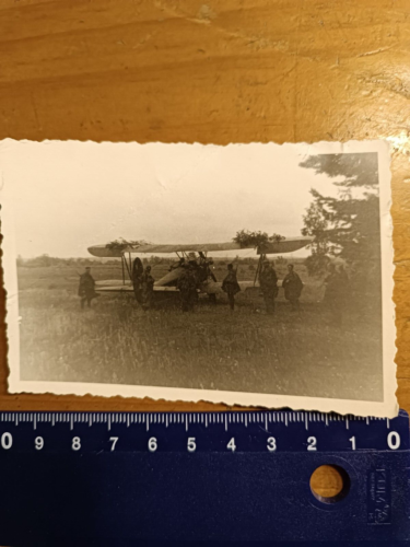 Oryg. Zdjęcie II wojna światowa niemieccy żołnierze samolot german soldiers ww2 fc - Zdjęcie 1 z 2