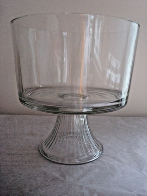 ANCHOR HOCKING MONACO  3 Qt Pedestal Glass Trifle Bowl,  MCM, Made in USA