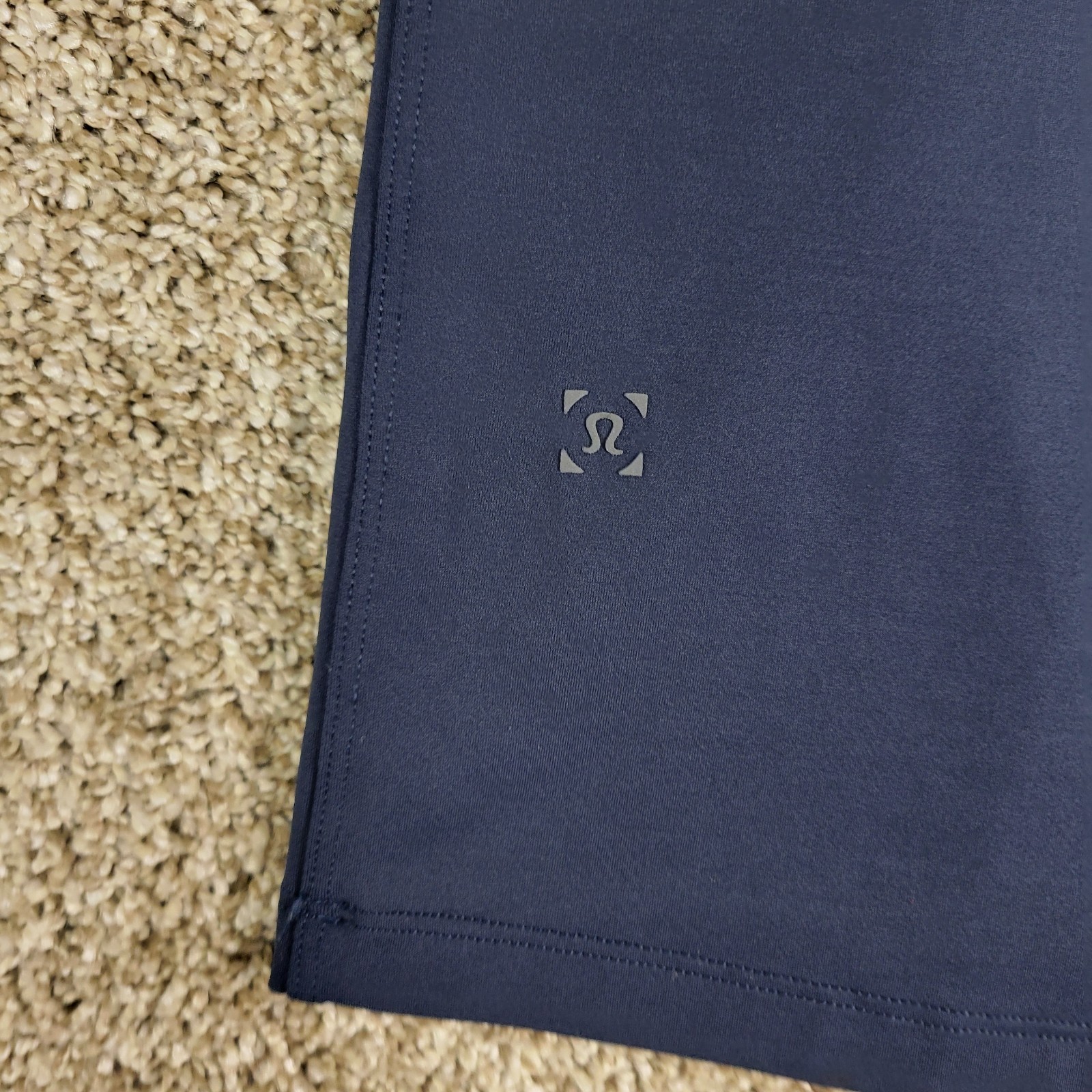 Lululemon Mens Large Solid Black Performance Stre… - image 4