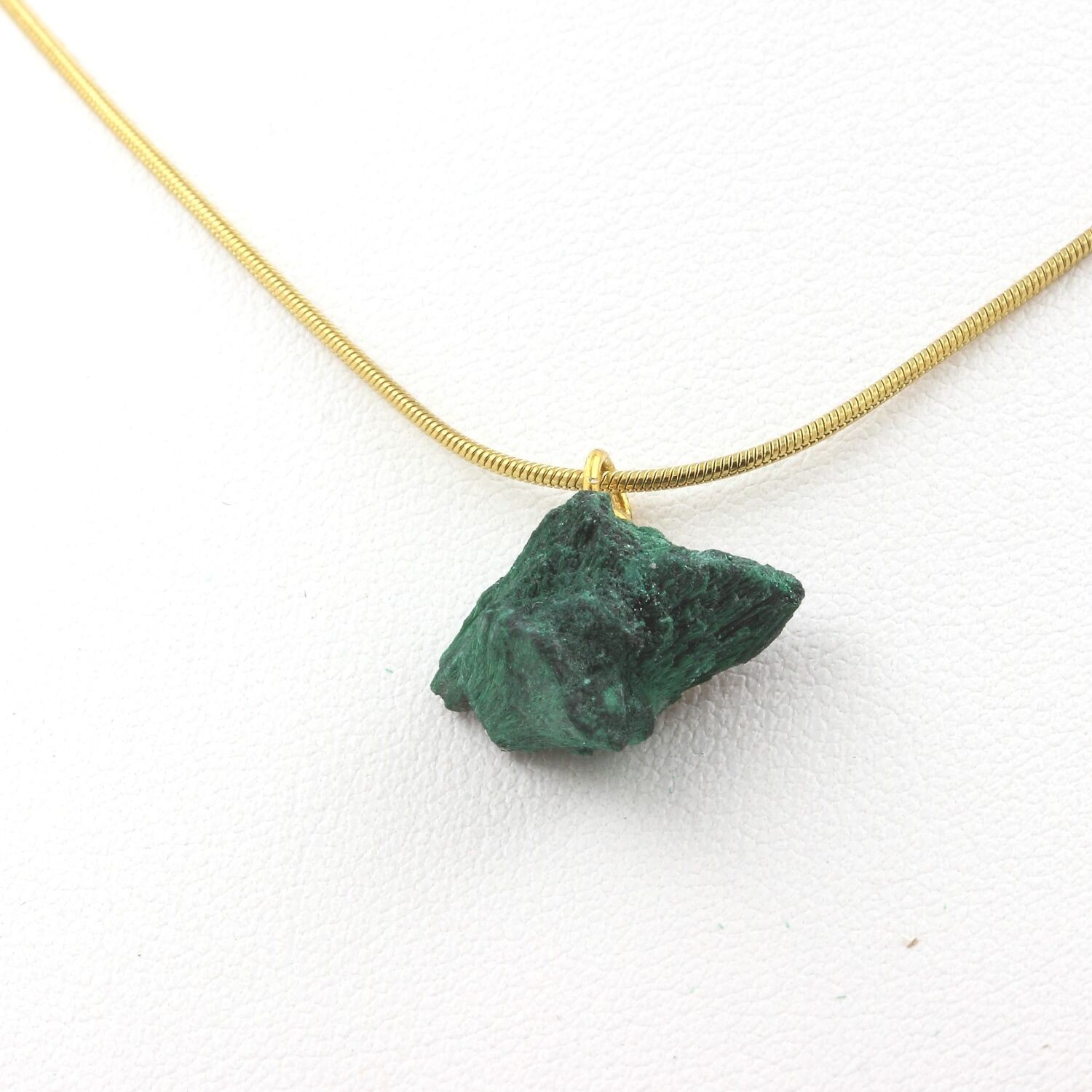 Collier Malachite brut de la mine de Kipushi, le cadeau idéal en pierre naturelle de 12.75 ct