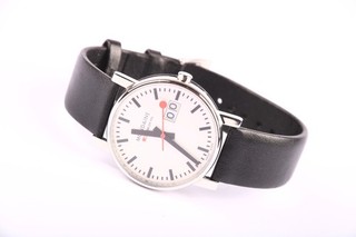 Mondaine Classic 34mm Big Date Mens Swiss Made ETA Quartz Watch Working