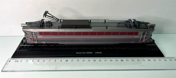 ATLAS LOCOMOTORA TREN ESTATICO SNCF SCALE 1/87 SERIE CC 40101 AÑO 1964