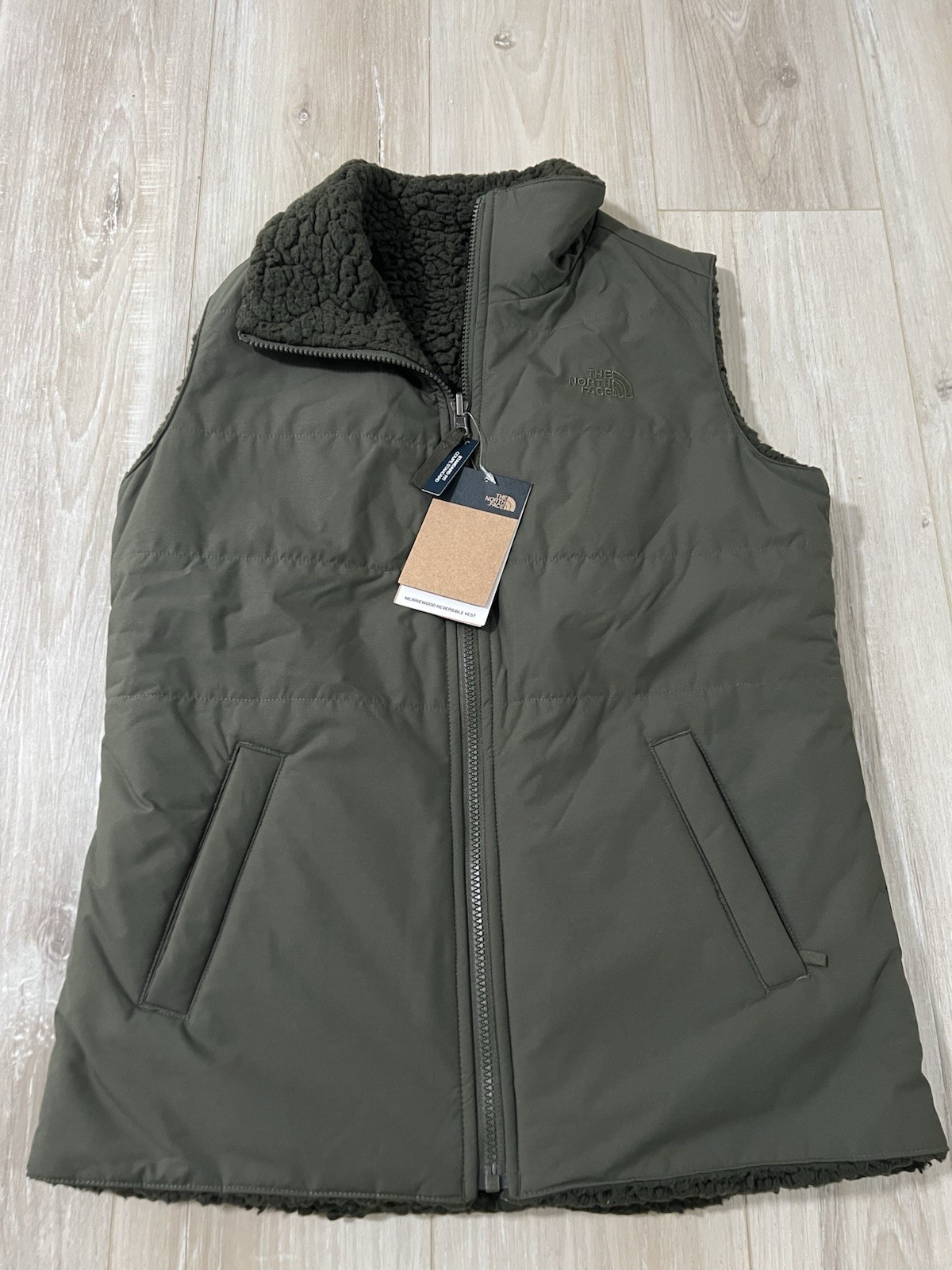 The North Face W Merriewood Reversible Sherpa Vest Insulated NWT Small