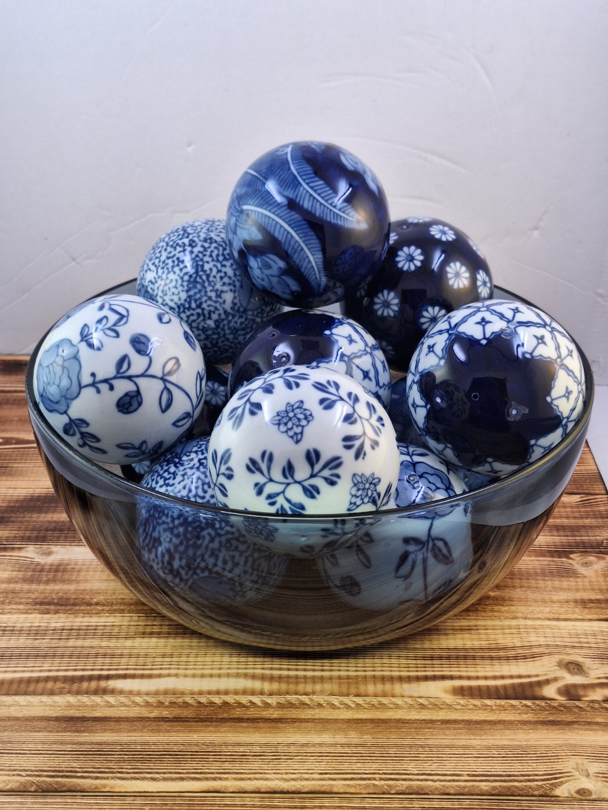 Lot Of 12 Vintage 4" Blue White Chinoiserie Carpet Balls Center Piece 10.5" Bowl