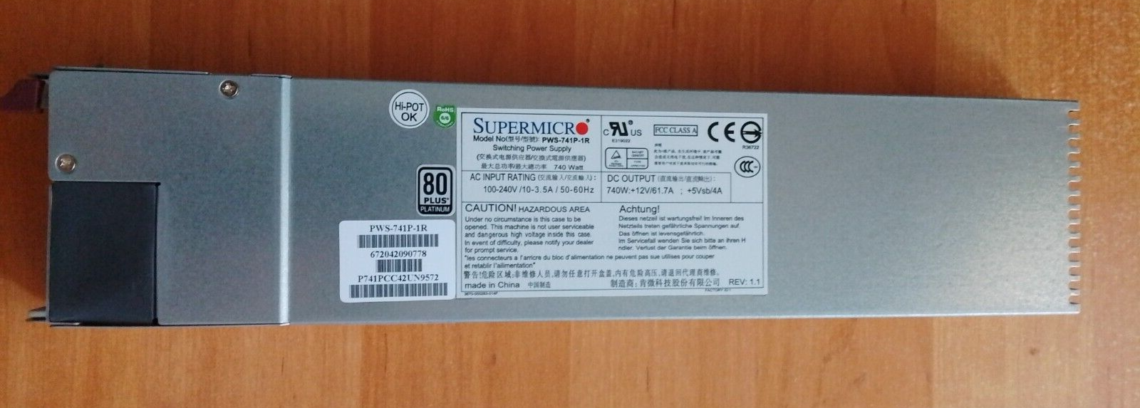 Supermicro PWS-741P-1R Netzteil – 740W, 80 Plus Platinum, Für Server & Workstations