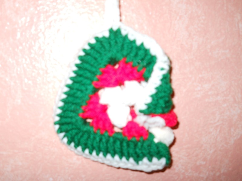 * Hand made Crochet stocking ornament gift bag   (white/ green/ red)