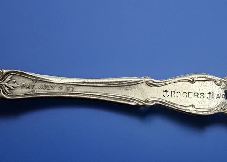 Antigua cuchara para servir bayas pequeña plato de plata Rogers Alhambra 1907 6" Foto 3 de 3