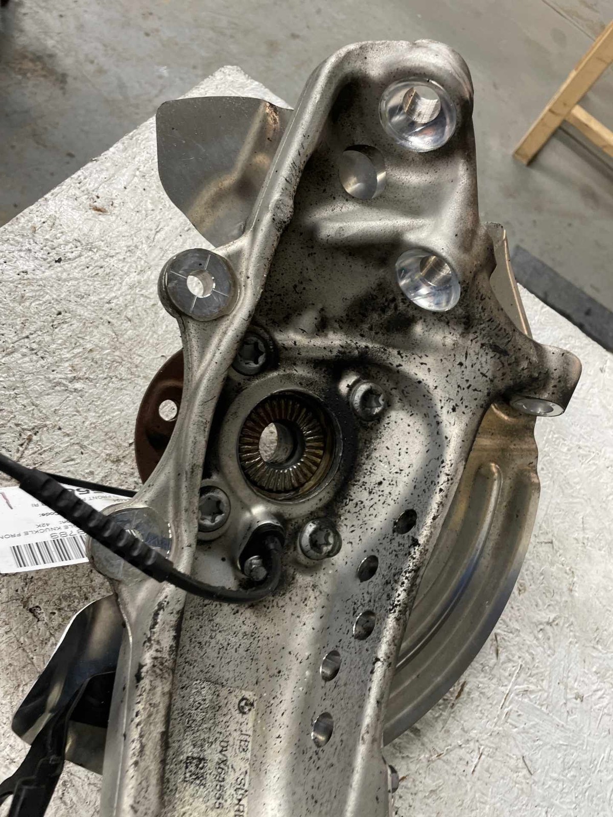 BMW i8 2014-2019 Front Right Steering knuckle