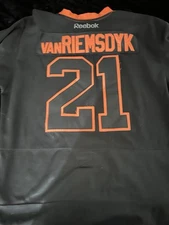 Philadelphia Flyers Jersey XL Van Riemsdyk JVR