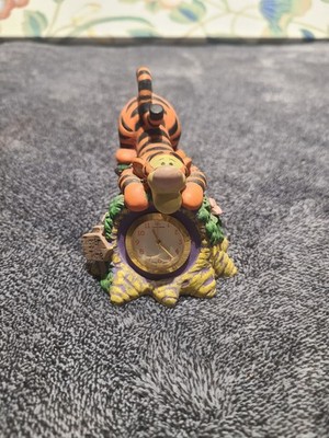 Vintage Disney Tigger Mini Desk Clock Figurine Fantasma Quartz 