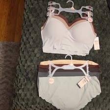 Danskin Pullover Bralette 36C Seamless Laser ...