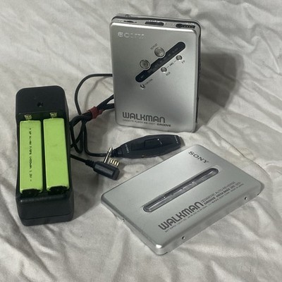 Sony WM-EX677 Cassette Walkman. Clear Shell, Remote, Charger, 2