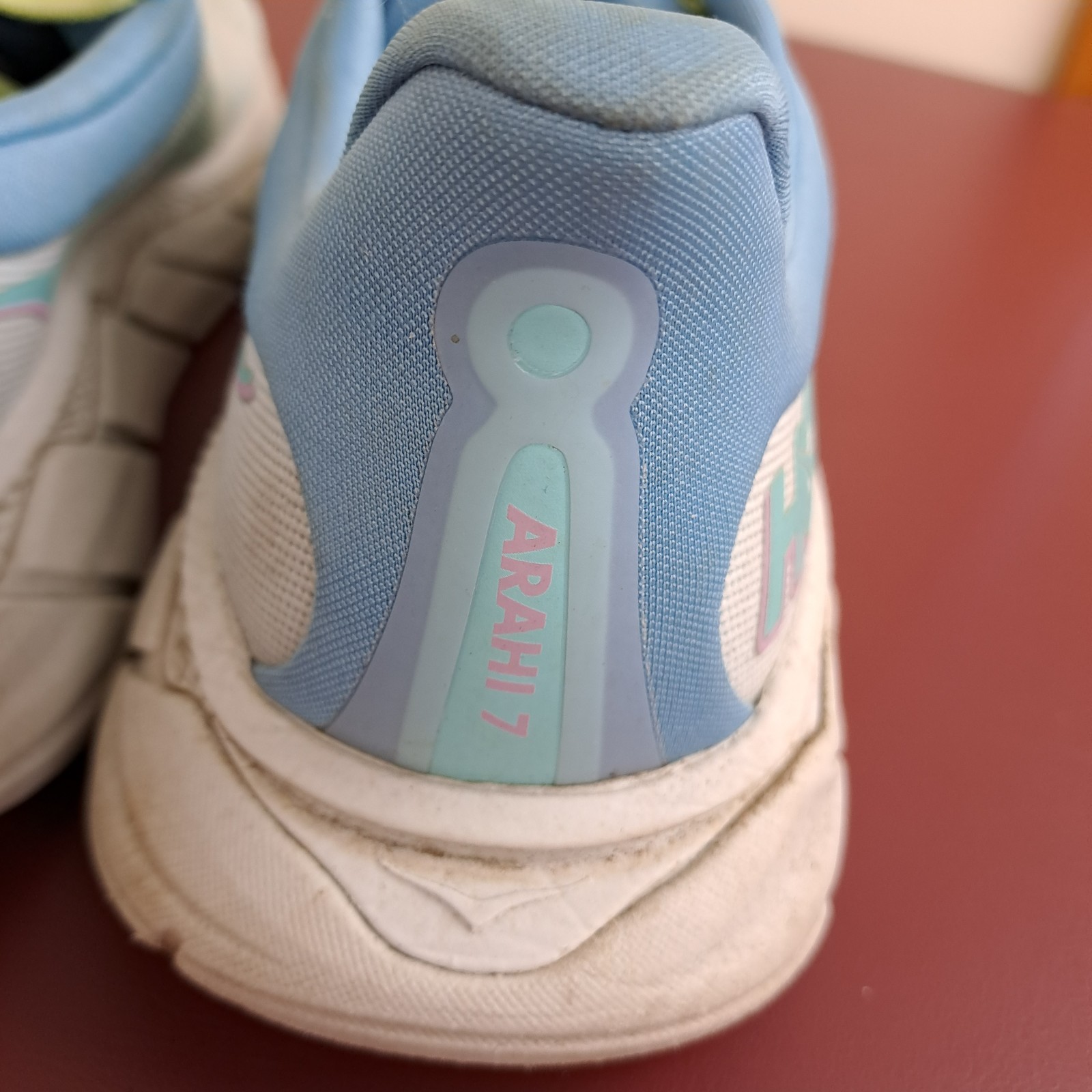 Hoka One One Arahi 7 Running Shoes Womens Size 8B Blue/White Athletic Sneakers thumbnail 9