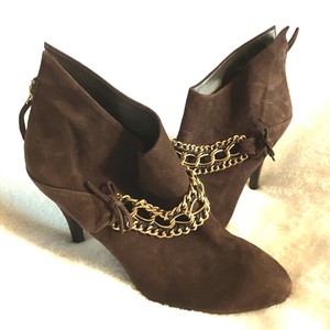 b makowsky suede boots