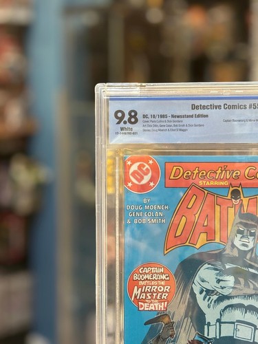 Detective Comics #555 (DC Comics, CBCS Graded 9.8 WHITE) - Picture 2 of 10
